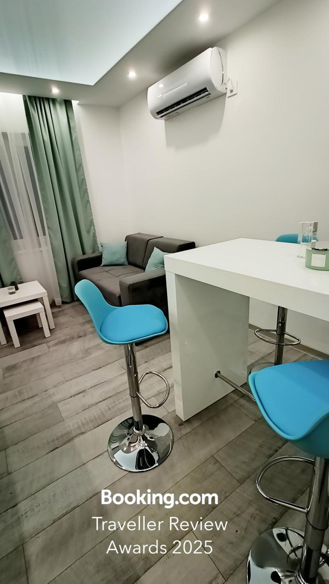 Mauna De Luxe Bogatić